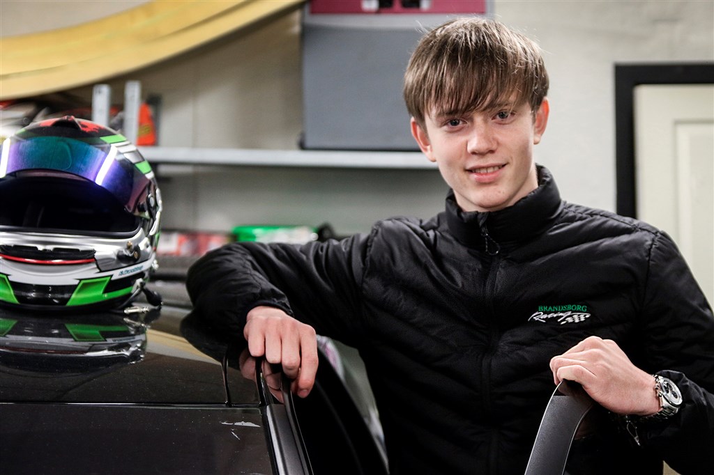 Den nye satsning i DS3 Cup markerer åbningen på tredje sæson i biler for Kevin Brandsborg. I fjor vandt han DM i Aquila Synergy Cup.